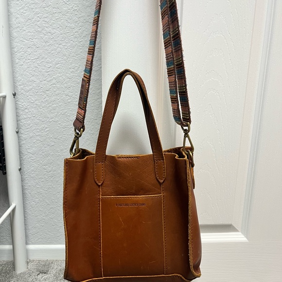 Portland Leather Honey Brown Crossbody Tote - Picture 6 of 7